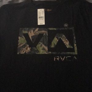 Men’s RVCA tee excellent condition